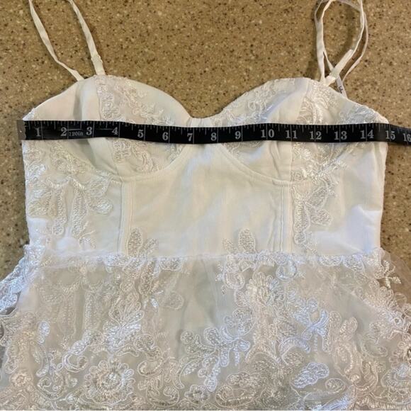 NWOT Lulus Eternal Passion White Lace Bustier Peplum Mermaid Maxi Dress - Picture 7 of 8